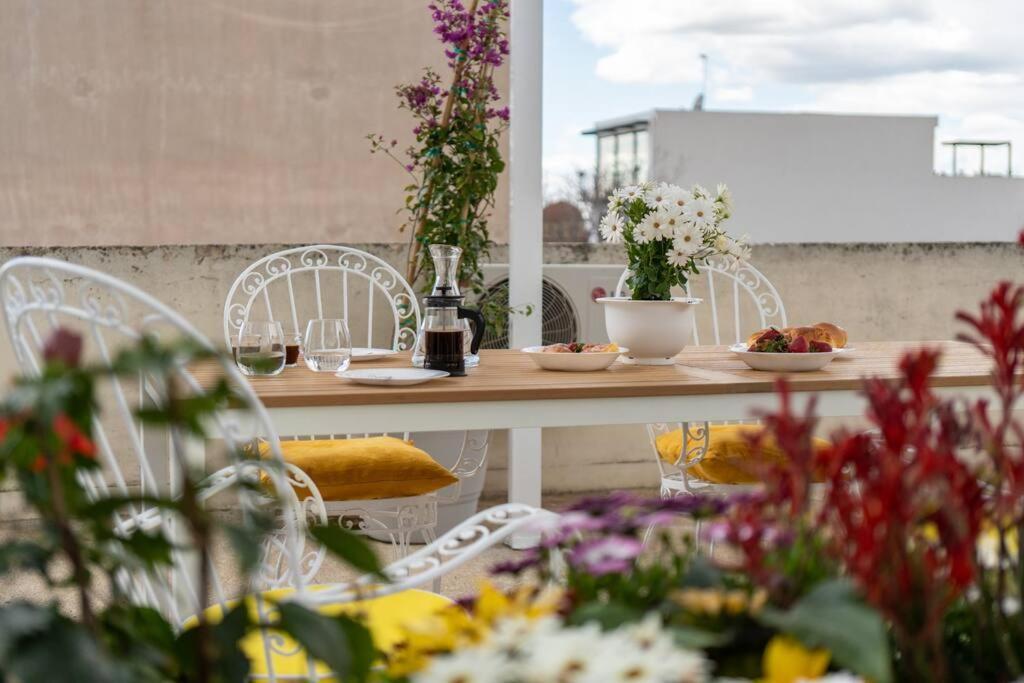 Ebullience - Stylish & Chic Athens Apartment المظهر الخارجي الصورة