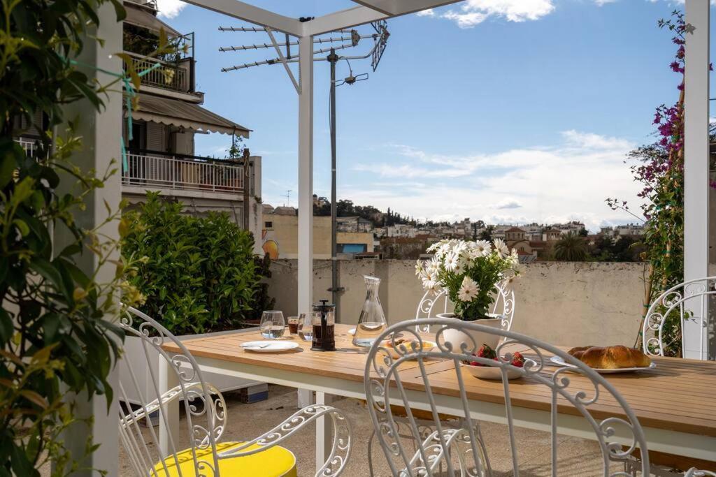 Ebullience - Stylish & Chic Athens Apartment المظهر الخارجي الصورة